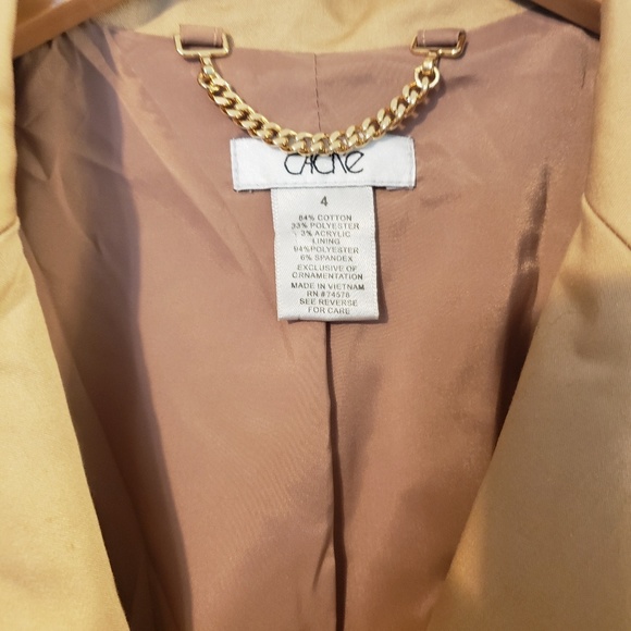 Blazer - Picture 3 of 3